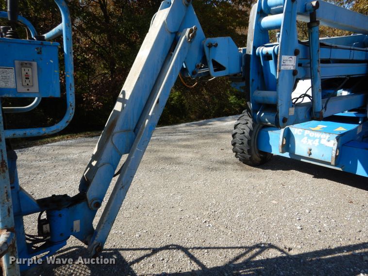 image for item DH2225 2000 Genie Z-45/25J boom lift