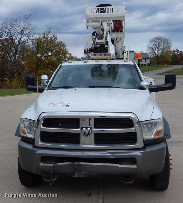 image for item DH6243 2011 Dodge Ram 5500 bucket truck