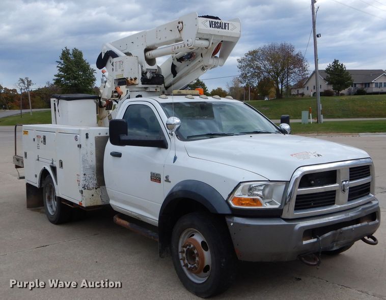 image for item DH6243 2011 Dodge Ram 5500 bucket truck