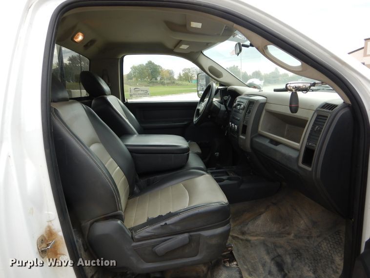 image for item DH6243 2011 Dodge Ram 5500 bucket truck