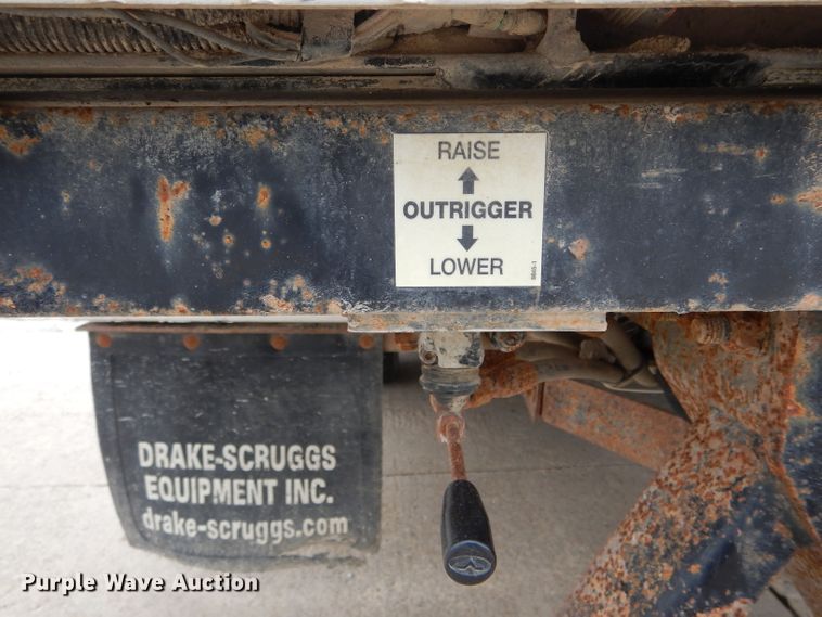 image for item DH6243 2011 Dodge Ram 5500 bucket truck