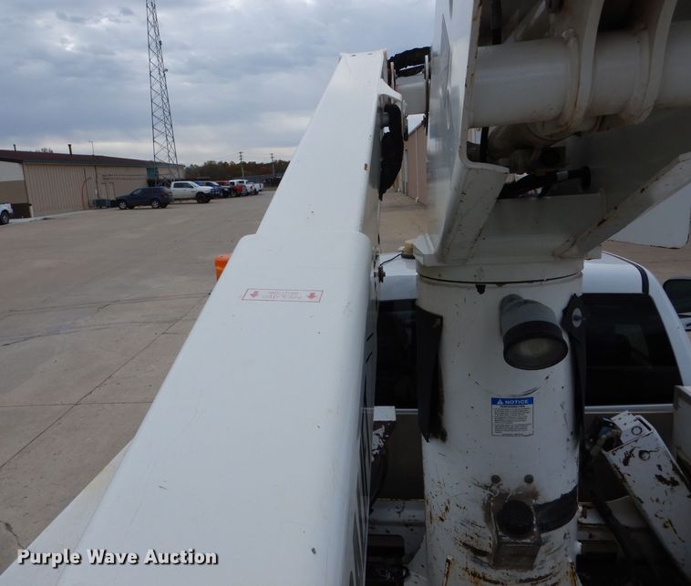 image for item DH6243 2011 Dodge Ram 5500 bucket truck