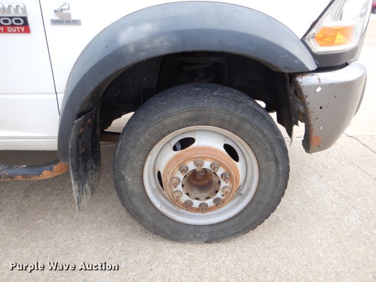 image for item DH6243 2011 Dodge Ram 5500 bucket truck