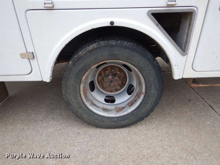 image for item DH6243 2011 Dodge Ram 5500 bucket truck