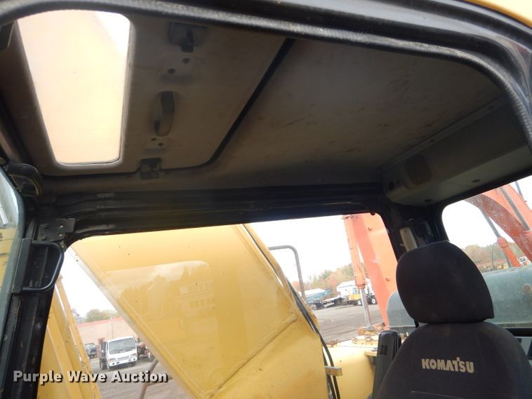 image for item DH6248 2003 Komatsu PC270LC-7L excavator