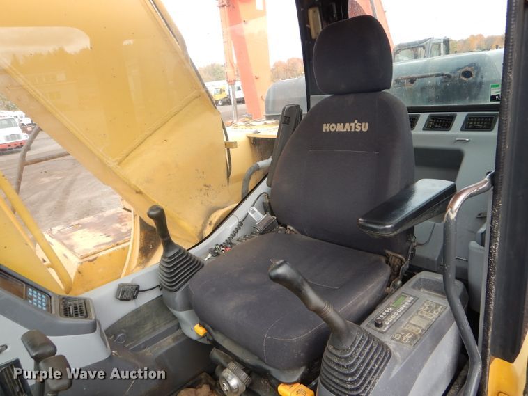 image for item DH6248 2003 Komatsu PC270LC-7L excavator