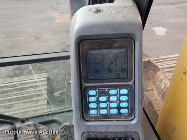 image for item DH6248 2003 Komatsu PC270LC-7L excavator