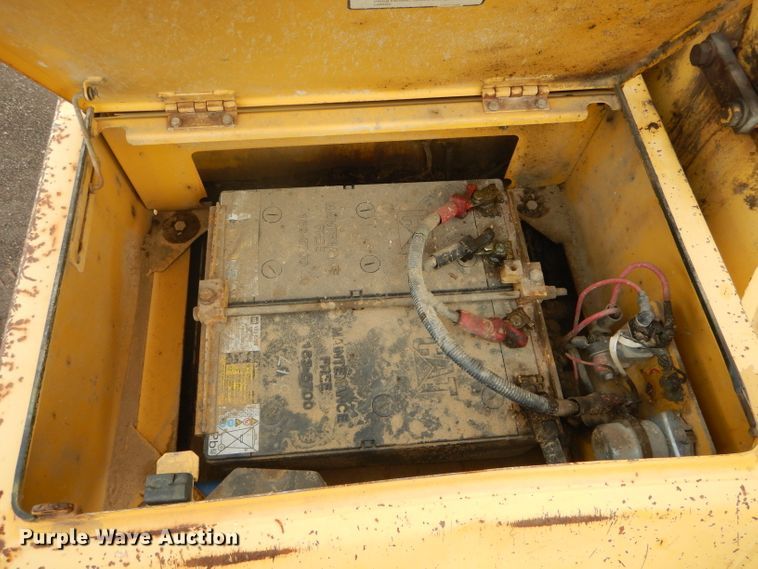 image for item DH6248 2003 Komatsu PC270LC-7L excavator