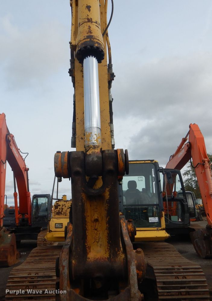 image for item DH6248 2003 Komatsu PC270LC-7L excavator