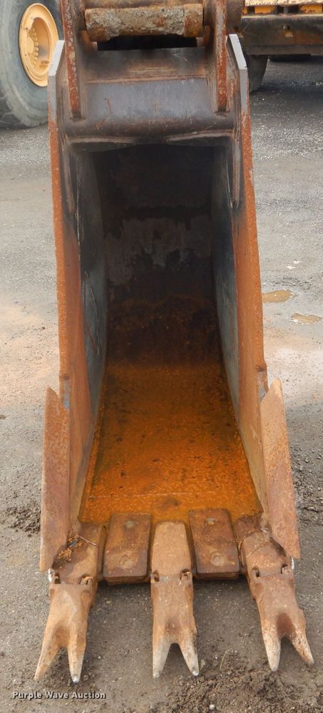 image for item DH6248 2003 Komatsu PC270LC-7L excavator