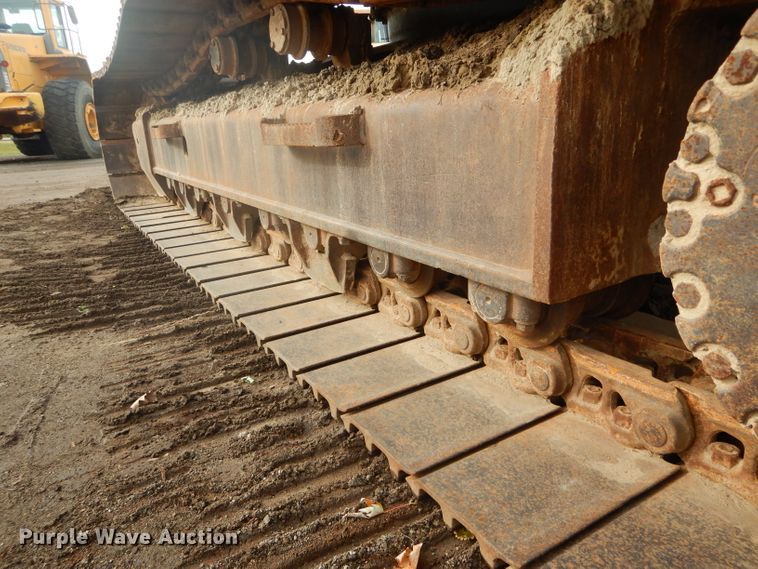 image for item DH6248 2003 Komatsu PC270LC-7L excavator