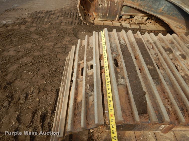 image for item DH6248 2003 Komatsu PC270LC-7L excavator