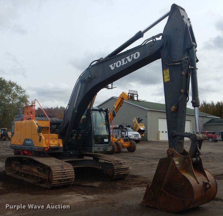 image for item DH6749 2017 Volvo EC250EL excavator