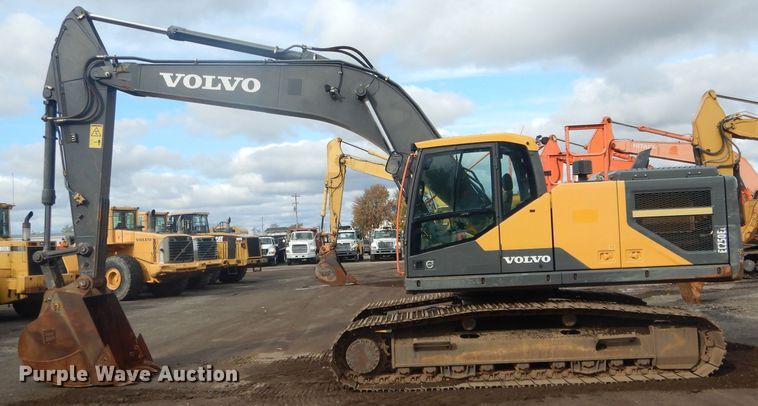 image for item DH6749 2017 Volvo EC250EL excavator