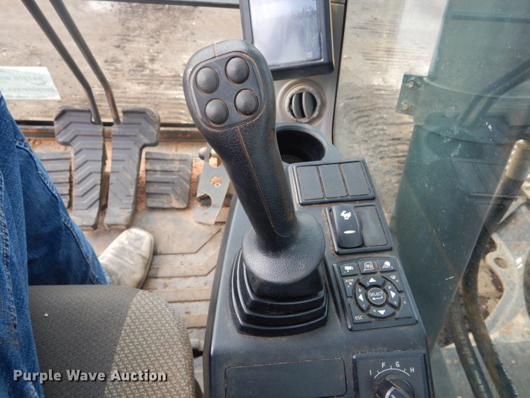 image for item DH6749 2017 Volvo EC250EL excavator