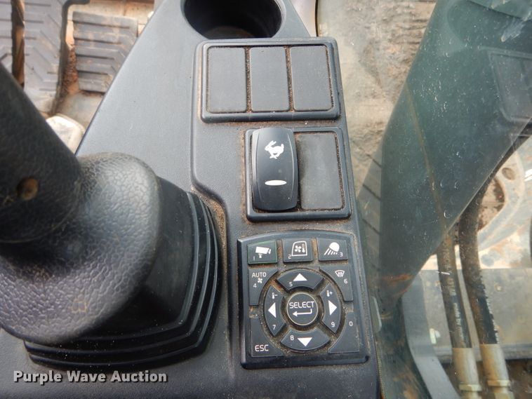 image for item DH6749 2017 Volvo EC250EL excavator