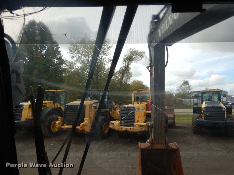 image for item DH6749 2017 Volvo EC250EL excavator