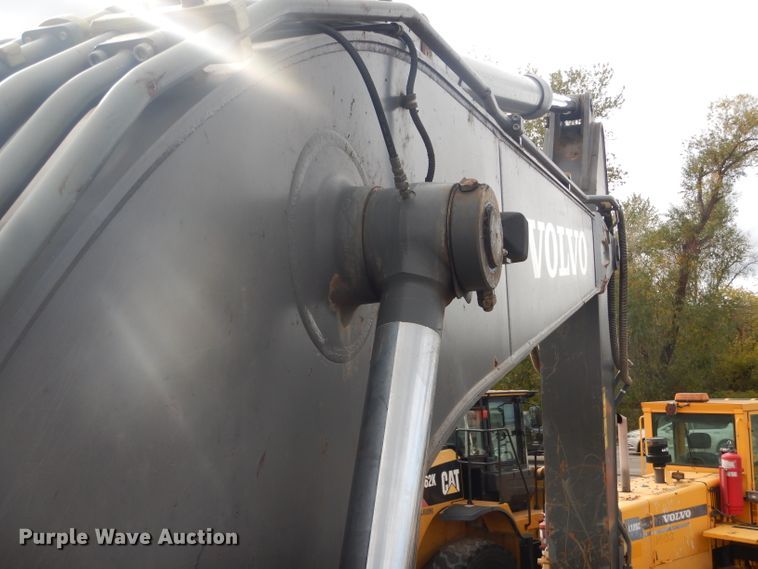 image for item DH6749 2017 Volvo EC250EL excavator