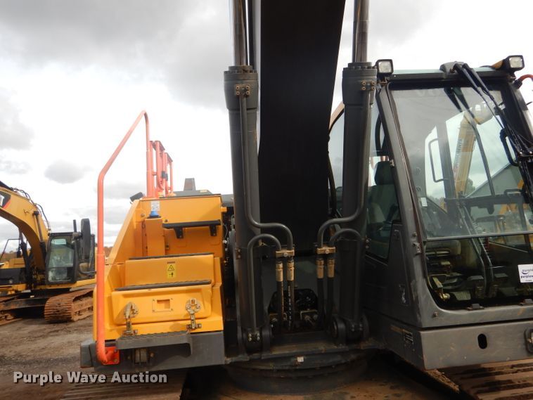 image for item DH6749 2017 Volvo EC250EL excavator