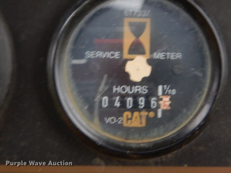 image for item DH6757 1998 Caterpillar 939C track loader