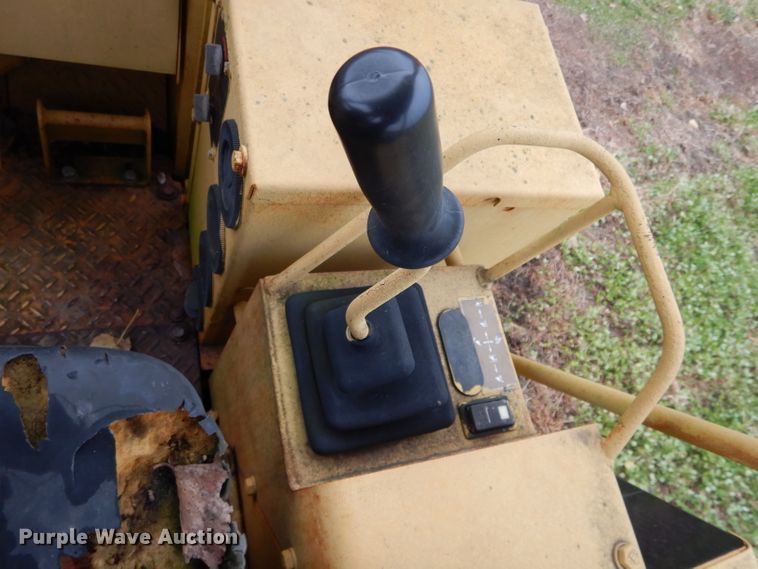 image for item DH6757 1998 Caterpillar 939C track loader