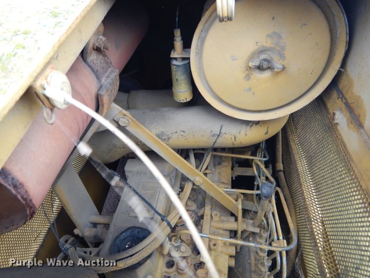 image for item DH6757 1998 Caterpillar 939C track loader