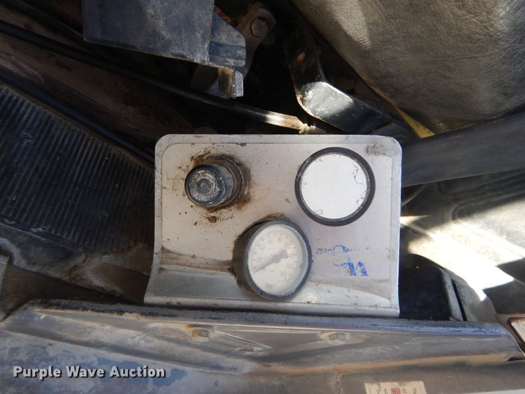 image for item DI1776 2000 Mack DM690S ready mix truck