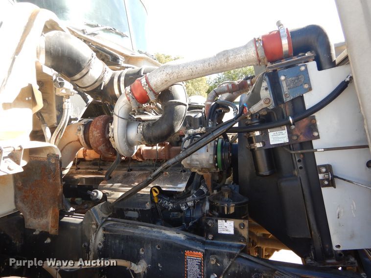 image for item DI1776 2000 Mack DM690S ready mix truck