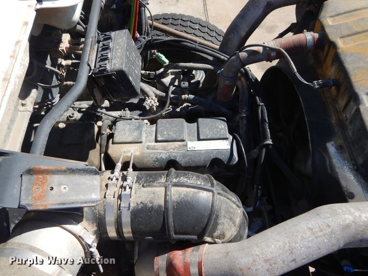 image for item DI1776 2000 Mack DM690S ready mix truck