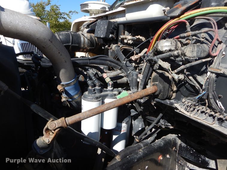 image for item DI1776 2000 Mack DM690S ready mix truck