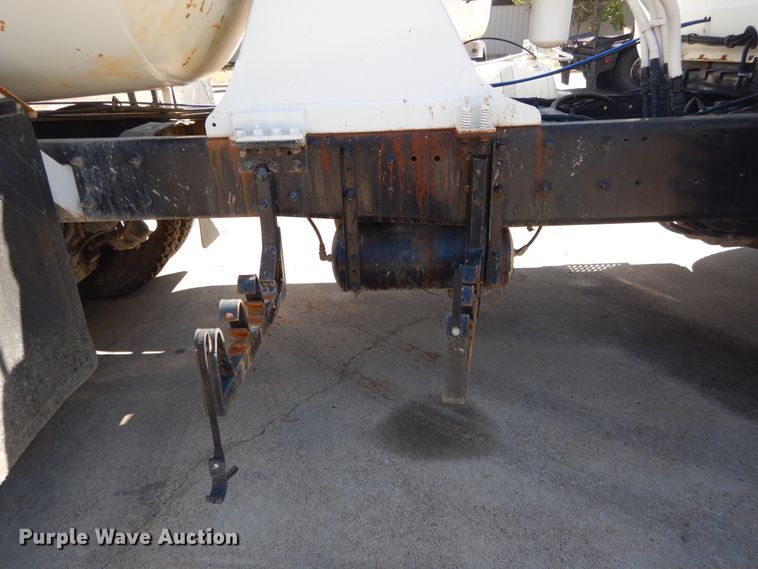 image for item DI1776 2000 Mack DM690S ready mix truck