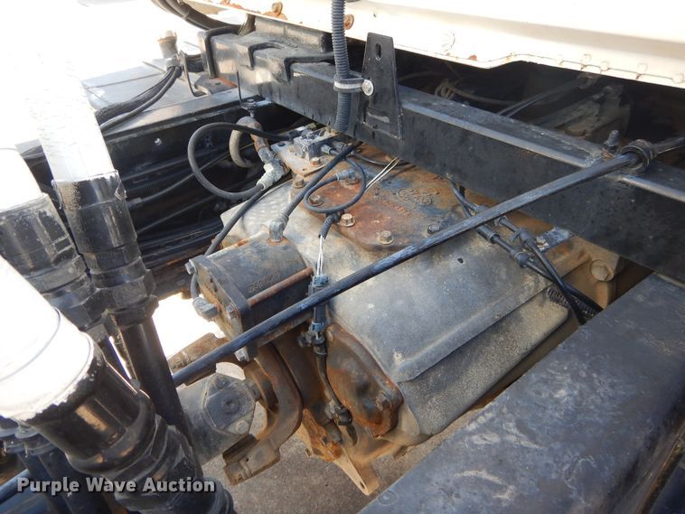 image for item DI1776 2000 Mack DM690S ready mix truck