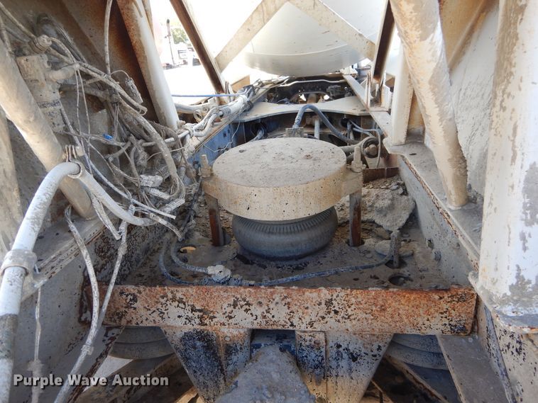 image for item DI1776 2000 Mack DM690S ready mix truck