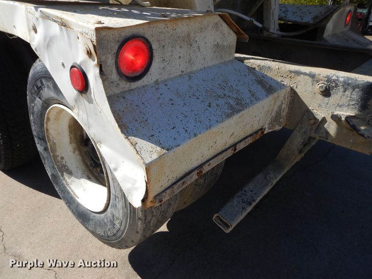 image for item DI1776 2000 Mack DM690S ready mix truck