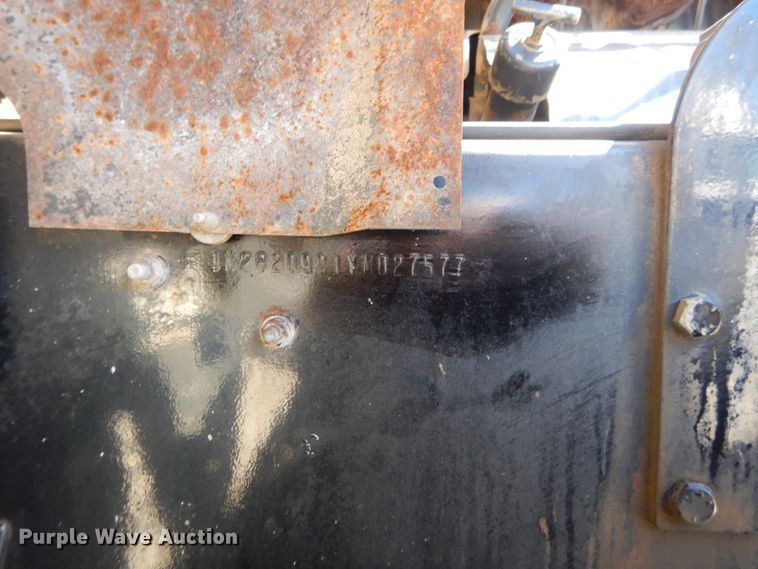 image for item DI1776 2000 Mack DM690S ready mix truck