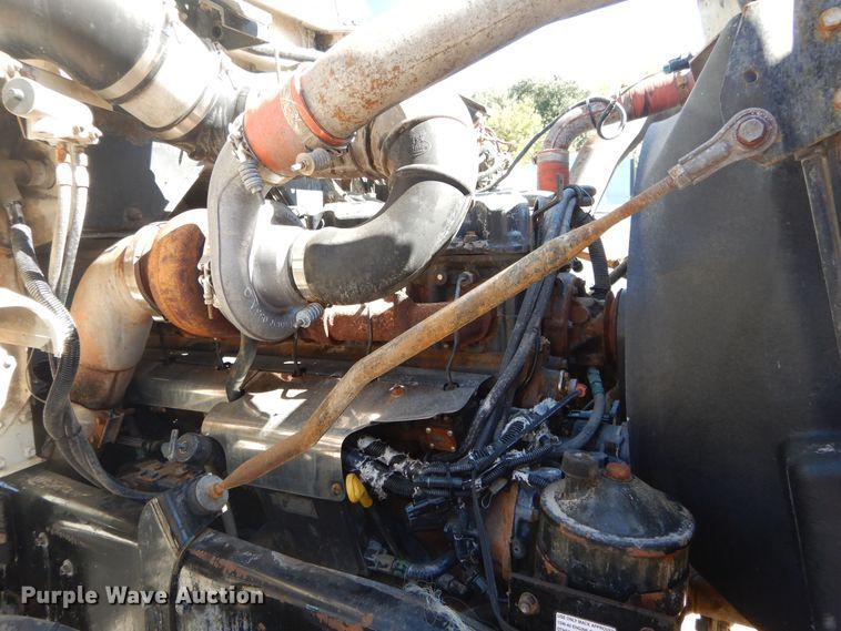 image for item DI1777 2001 Mack DM690S ready mix truck