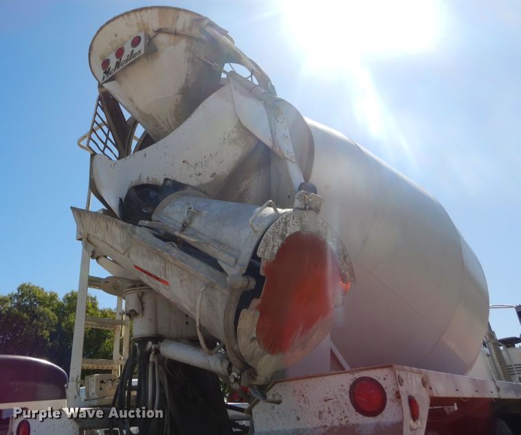 image for item DI1777 2001 Mack DM690S ready mix truck