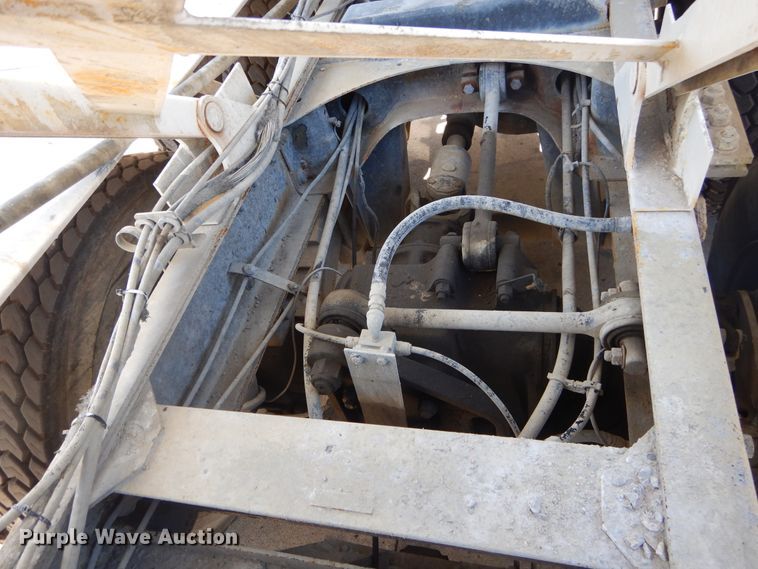 image for item DI1777 2001 Mack DM690S ready mix truck