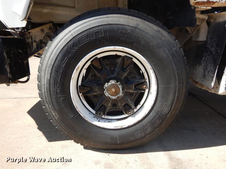 image for item DI1777 2001 Mack DM690S ready mix truck