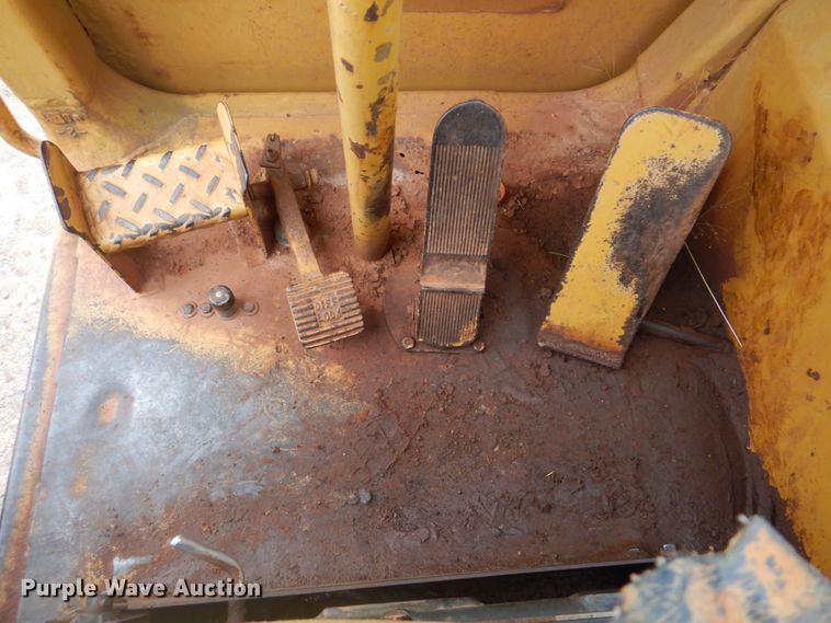 image for item DI2354 1989 Caterpillar 613C elevating scraper