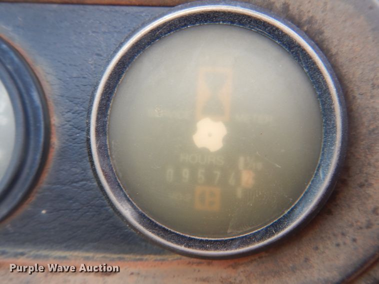 image for item DI2354 1989 Caterpillar 613C elevating scraper