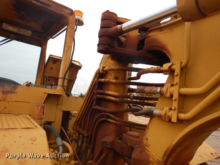 image for item DI2354 1989 Caterpillar 613C elevating scraper