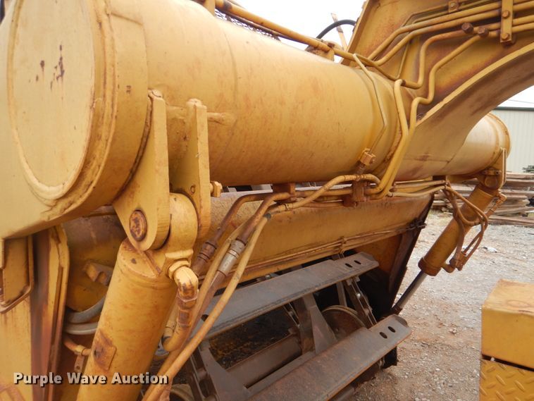 image for item DI2354 1989 Caterpillar 613C elevating scraper