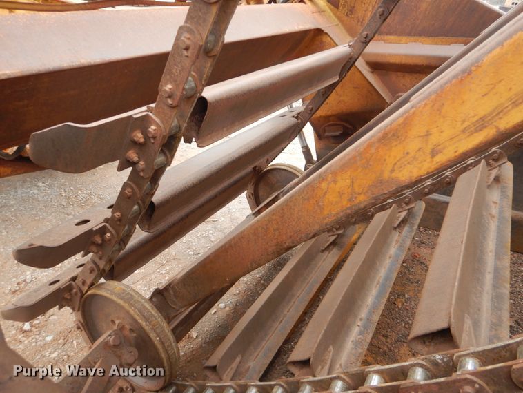 image for item DI2354 1989 Caterpillar 613C elevating scraper