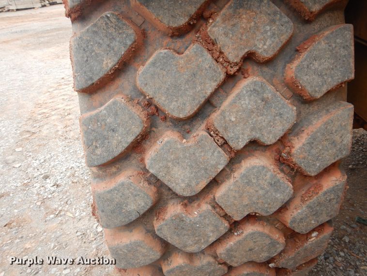 image for item DI2354 1989 Caterpillar 613C elevating scraper