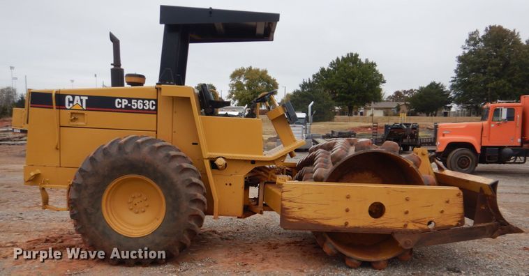 image for item DI2355 1996 Caterpillar CP-563C single drum vibratory roller