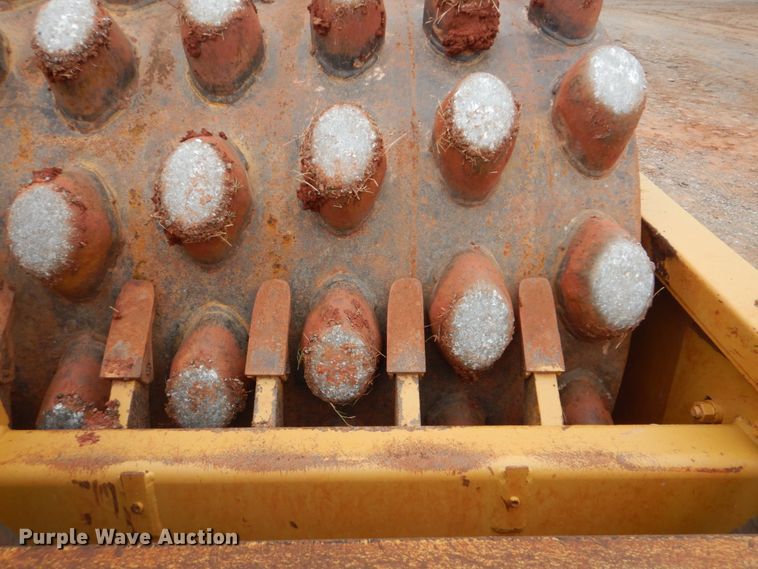 image for item DI2355 1996 Caterpillar CP-563C single drum vibratory roller