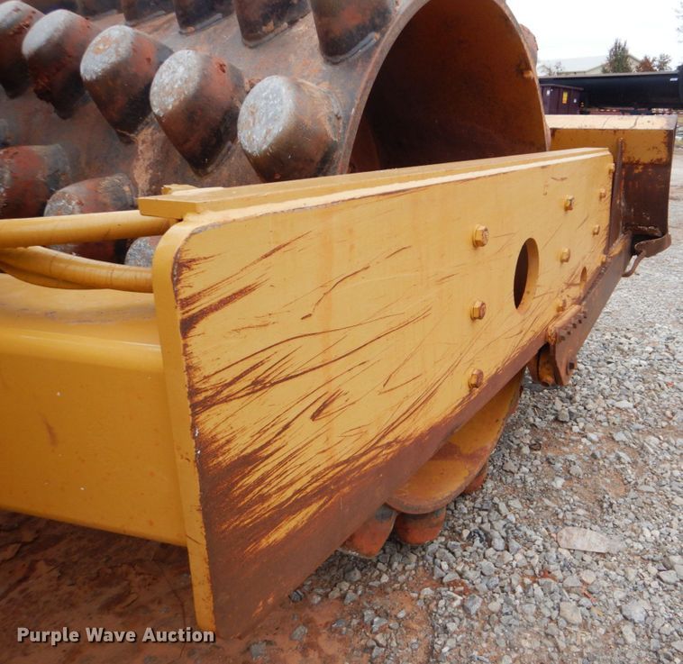 image for item DI2355 1996 Caterpillar CP-563C single drum vibratory roller