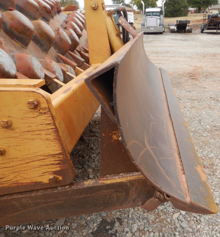 image for item DI2355 1996 Caterpillar CP-563C single drum vibratory roller