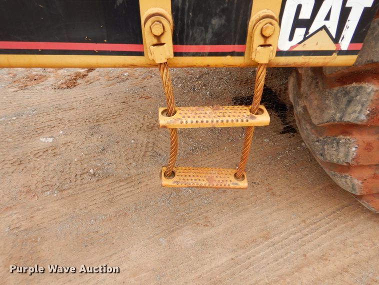 image for item DI2356 1989 Caterpillar 615C elevating scraper